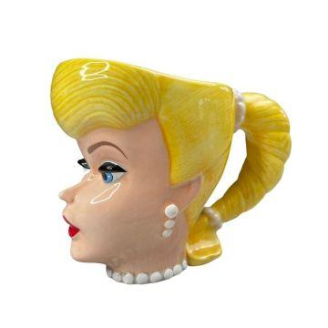 Barbie Encantada 1960 Taza esculpida de Barbie con amor 1994 by Enesco