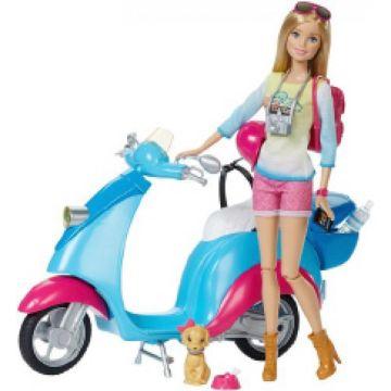 Muñeca y moto Scooter Barbie