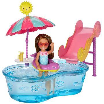 Muñeca y piscina Barbie Club Chelsea