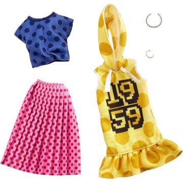 Ropa de Barbie: 2 trajes de muñeca con lunares en un vestido amarillo con capucha, una blusa azul y una falda rosa, más 2 accesorios