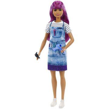 Barbie estilista con pelo morado