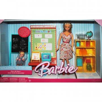 Set de juegos Barbie y niña pequeña maestra y aula