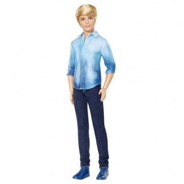 Muñeco Ken Barbie Fashionista con camisa azul y tejanos