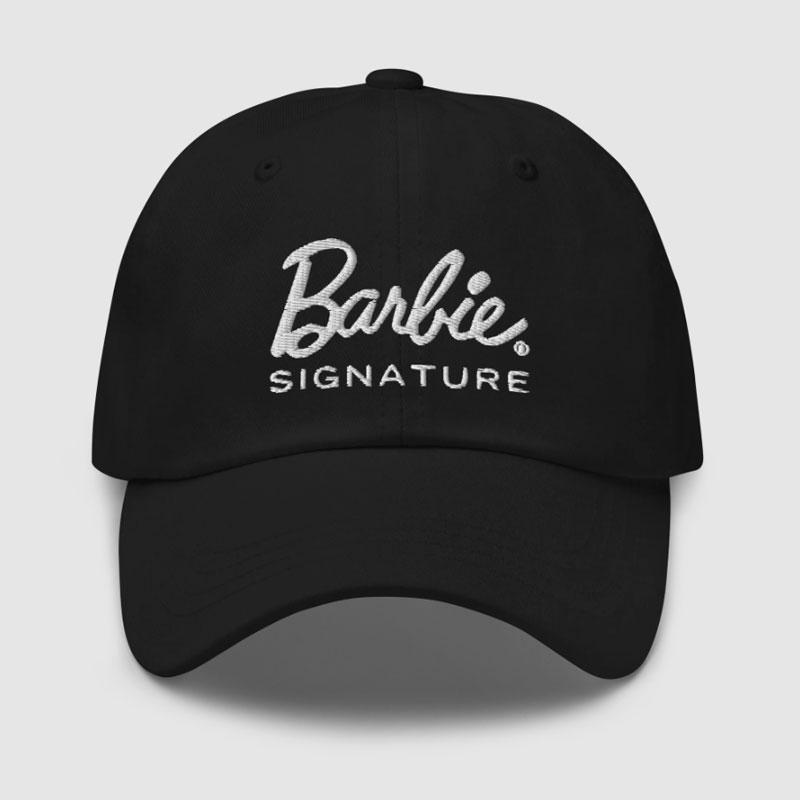 Gorra de béisbol negro con logo clásico de Barbie