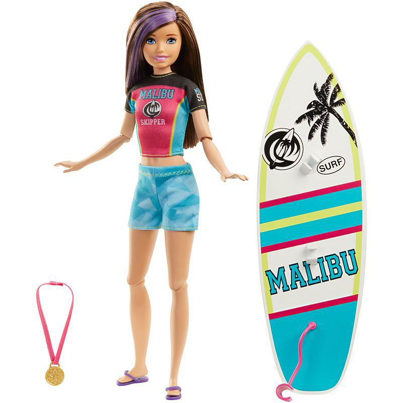 Muñeca Skipper Hora del Surf con accesorio de deportes Barbie Dreamhouse Adventures
