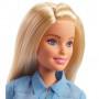 Barbie Dreamhouse Adventures Vamos de Viaje, muñeca con accesorios