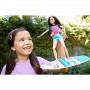 Muñeca Skipper Hora del Surf con accesorio de deportes Barbie Dreamhouse Adventures