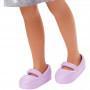 Muñeca Barbie Club Chelsea (morena de 6 pulgadas) con gráfico de unicornio y falda de estrella