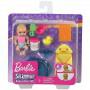 Barbie Skipper Muñeca y set de juego Babysitters Inc. Juego para la hora del baño y la alimentación con muñeca que cambia de color