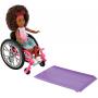 Muñeca Chelsea Barbie en silla de ruedas – Pelo castaño