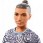 Muñeco Ken Barbie Fashionistas 204 con cabello castaño y traje de cachemira