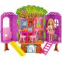 Muñeca Chelsea Barbie y set casa en el árbol con mascota cachorro