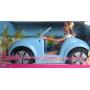 Muñeca con vehículo Barbie Surf's Up