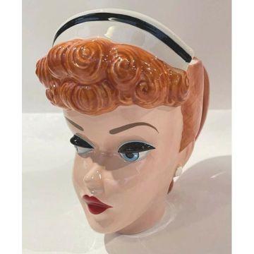 Barbie Enfermera 1961 Taza esculpida de Barbie con amor 1994 by Enesco
