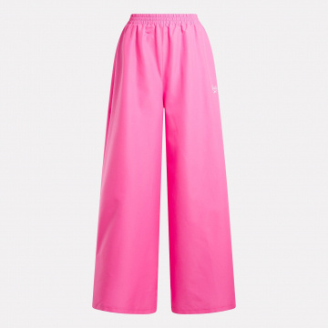 Pantalones de chándal anchos de Reebok x Barbie (Pink Paradise)