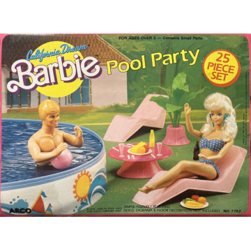 Set de juegos California Dream Barbie Pool Party 