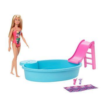 Muñeca Barbie y set de juegos con piscina