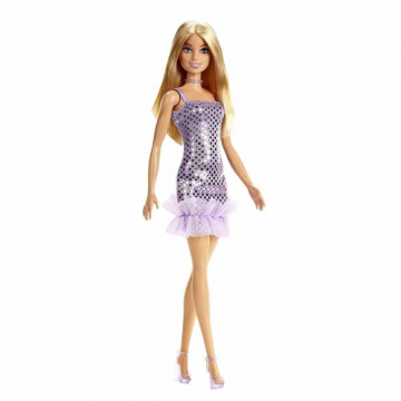 Barbie con un vestido morado de lunares