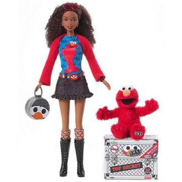 Muñeca Barbie Loves T.M.X. Elmo (AA)