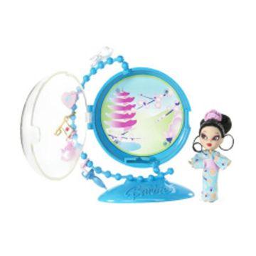 Muñeca Taka de Tokio Petites club (internacional) chicas del mundo / Barbie Peekaboo Petites (dom)