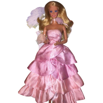 Muñeca Barbie Petalo de Rosa (Rotoplast)