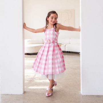 Vestido para niña Barbie The Movie - A Leading Role x Mattel Barbie Pink Gingham Premium