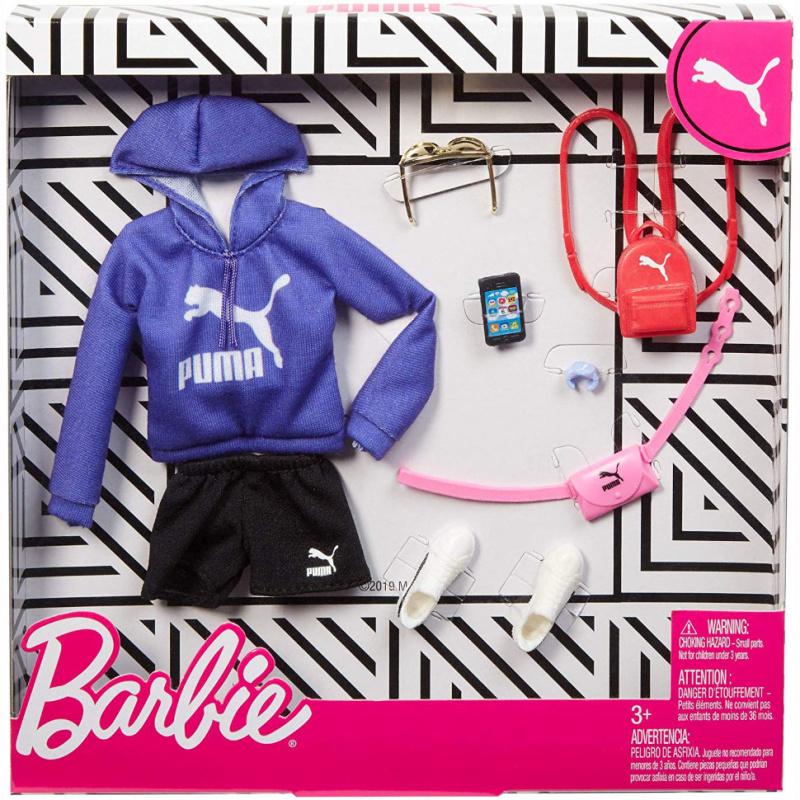 Barbie Storytelling Fashion Pack de ropa para muñecas inspirada en Puma: sudadera con capucha, pantalones cortos 6 accesorios para muñecas BarbiePedia