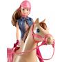 Barbie ensillar y montar a caballo