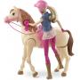Barbie ensillar y montar a caballo