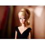 Muñeca Barbie con vestido negro clásico