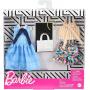 Barbie Fashions - Juego de 2 prendas, 2 trajes de muñeca que incluyen un vestido azul a cuadros, una corbata a rayas en la parte superior, pantalones cortos florales y 2 accesorios
