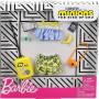 Barbie Storytelling Fashion Pack de ropa de muñeca inspirada en los Minions: camiseta sin mangas, pantalones cortos de banana y 6 muñecas de accesorios