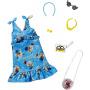 Barbie Storytelling Fashion Pack de ropa de muñeca inspirada en Minions: vestido de mezclilla y 6 muñecas de accesorios