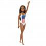 Muñeca Barbie, morena, en traje de baño con la bandera de EE. UU.