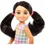 Muñeca Chelsea Barbie, muñeca pequeña con vestido a cuadros removible con cabello negro y ojos marrones