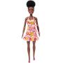 Muñeca con pelo morena natural Barbie ama el océano, cuerpo de muñeca hecho de plásticos reciclados, ropa de verano y accesorios