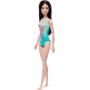 Muñeca Barbie de playa con cabello negro y traje de baño azul tropical