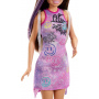 Muñeca Skipper de Barbie Family & Friends y accesorio, conjunto Skipper Babysitters, Inc. Muñeca con vestido extraíble y mochila