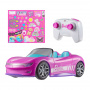 Hot Wheels Barbie Descapotable teledirigido, coche rosa de juguete por control remoto con capacidad para dos muñecas Barbie, con maletero que se abre y hoja de pegatinas para personalizarlo