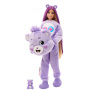 Muñeca Barbie Cutie Reveal Care Bears Series y accesorios con disfraz de oso de peluche Cheer Bear, 10 sorpresas