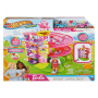 Pista de carreras en espiral de Barbie Racerverse de Hot Wheels con autos de juguete Barbie “Malibu” y Barbie “Brooklyn”