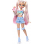 Muñeca Malibu Barbie Dream Besties Patinadora articulada con Pelo Rubio y 9 Piezas temáticas de Maquillaje